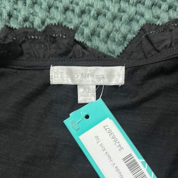 Design History Black Puff Sleeve Ruffled Blouse - Picture 4 of 6